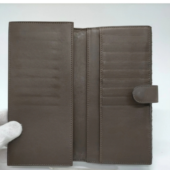 Bottega Veneta Intrecciato Leather Tri Fold Wallet - Picture 5 of 13